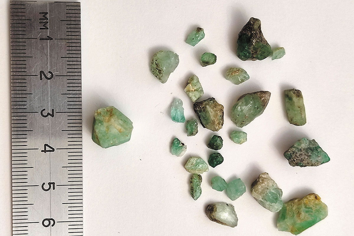 Рис. 2. Мои образцы бериллов