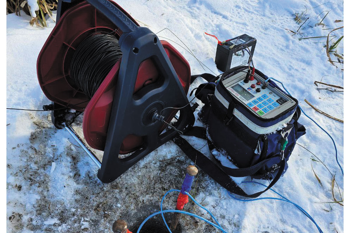 Рис. 6. Заземления питающих электродов в лунку