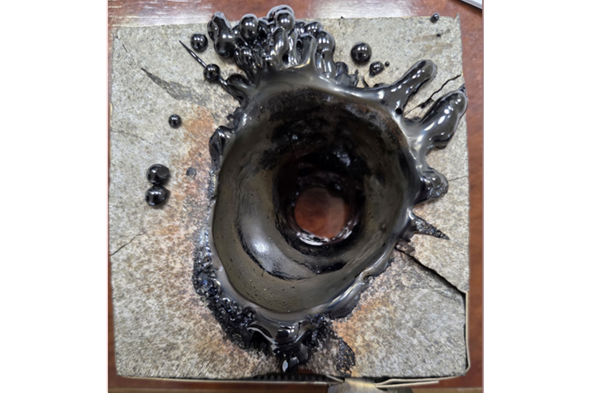 Образец бурения гранита миллиметровыми волнами