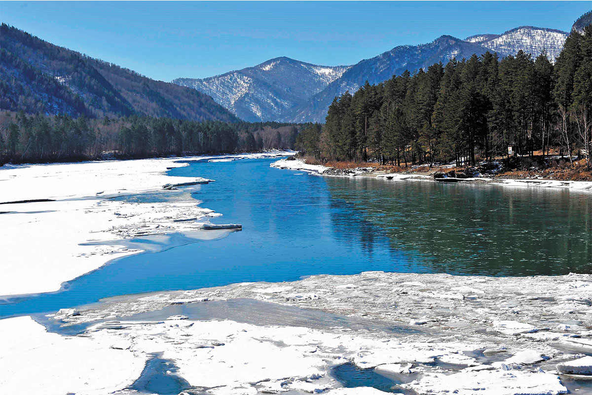 Горный Алтай, река Катунь. Регион внедрения передовых технологий на базе ВИЭ