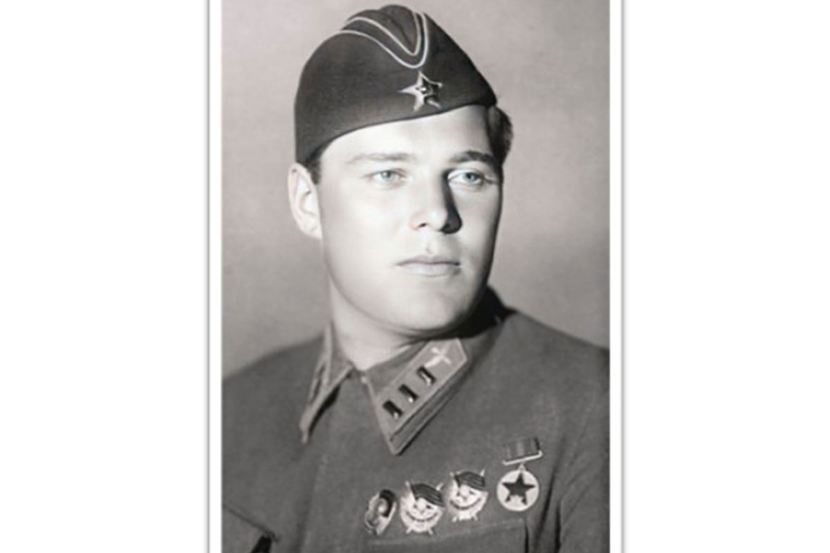 Рис. 2. Серов Анатолий Константинович. Источник [https://goskatalog.ru/ portal/#/collections?id=5576483]